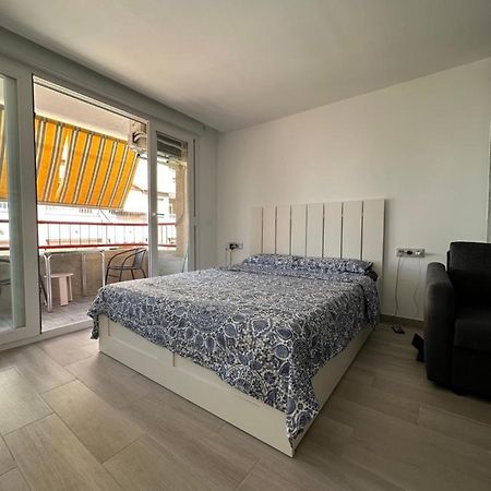 Studio Monserrate H Torrevieja Luaran gambar